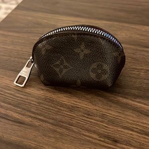 LV COIN POUCH